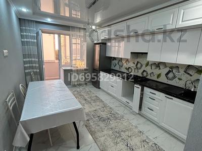 2-бөлмелі пәтер · 70 м² · 5/6 қабат, Акотау 20 — Остановка 8 школа, мойка деповская, бағасы: 250 000 〒 в Уральске