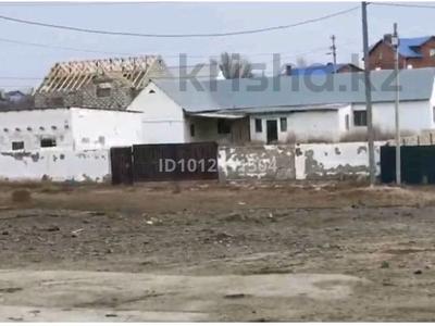Отдельный дом · 4 комнаты · 189 м² · 12 сот., мкр Атырау, Латиф Хамиди 84 за 40 млн ₸