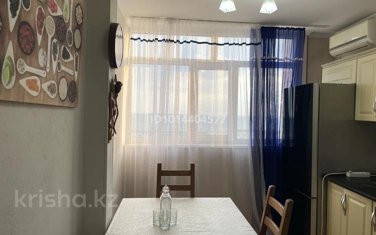 3-комнатная квартира · 69.3 м² · 3/5 этаж, 15-й мкр 41г за 25 000 ₸ в Актау — фото 2