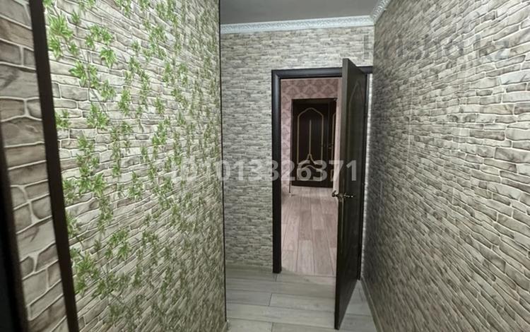 3-комнатная квартира · 75 м² · 2/5 этаж, 8-й микрорайон, 8-шағынаудан 25 — Тамерлановское шоссе, 30 за 200 000 ₸ в Шымкенте, Туран р-н — фото 2