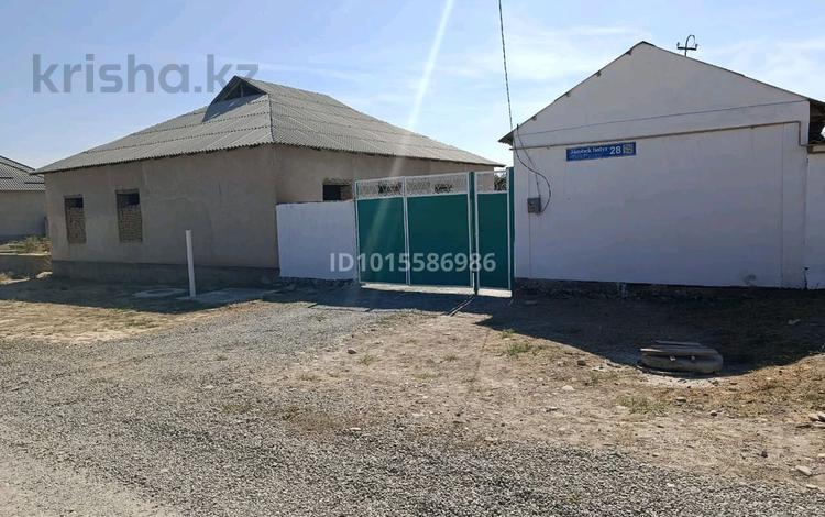 Отдельный дом · 3 комнаты · 100 м² · 10000 сот., ЖАнібек батыр 28 за 12 млн ₸ в Туркестане — фото 2