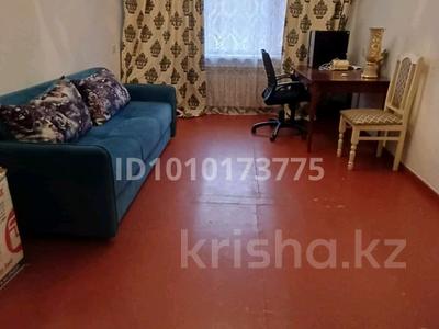 2-комнатная квартира · 42 м² · 1/5 этаж, мкр Акбулак 16 за 12 млн ₸ в Таразе