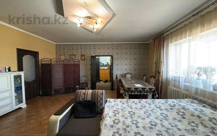 Жеке үй · 4 бөлме · 107 м² · 3 жүзд., Восточный правый — Восточный, бағасы: 25 млн ₸ в Семее — фото 2