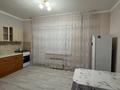 1-комнатная квартира · 50 м² · 7/16 этаж, мкр. Алмагуль 21 за 150 000 ₸ в Атырау — фото 6