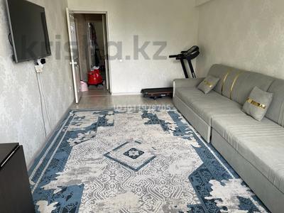 2-бөлмелі пәтер · 60 м² · 4/5 қабат, Абая 19а, бағасы: 37 млн ₸ в 