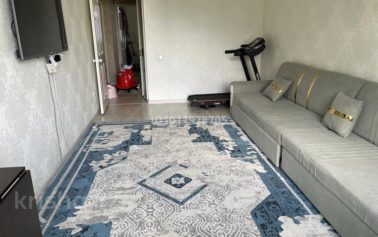 2-бөлмелі пәтер · 60 м² · 4/5 қабат, Абая 19а, бағасы: 37 млн ₸ в  — фото 2