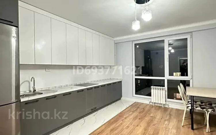 2-комнатная квартира, 56 м², 10/10 этаж, мкр Шугыла, Алтын орда