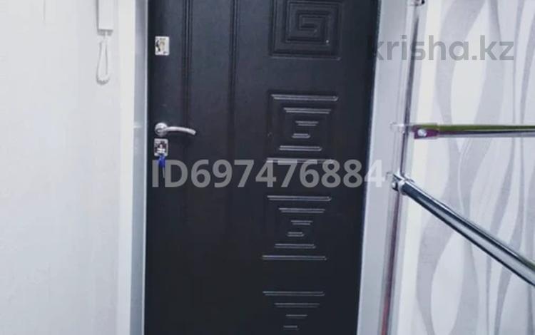 2-комнатная квартира · 40 м² · 3/5 этаж, 4мкрн 39 — В центре города возле рынка огонек за 9.5 млн ₸ в Риддере — фото 2