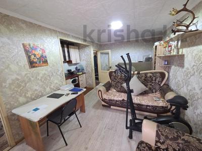 3-бөлмелі пәтер · 55.6 м² · 3/5 қабат, Пришахтинск ш/а., Зелинского, бағасы: 11.9 млн ₸ в Караганде, Алихана Бокейханова р-н