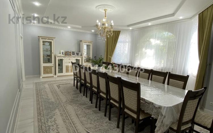 Жеке үй · 8 бөлме · 209 м² · 8 жүзд., Арай-2 ш/а., Массив арай.ул.Шота руставели 12 — 63 мектепке жақын, бағасы: 70 млн ₸ в Таразе, мкр Арай-2 — фото 2
