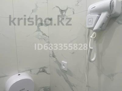 1-комнатная квартира · 57 м² · 1/4 этаж, Кайрат жумагалиев 31 — Абиш Кекилбава за 11 000 ₸ в Уральске