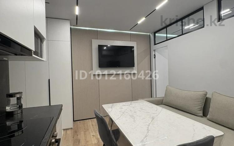 2-бөлмелі пәтер · 38 м² · 3/9 қабат, Рыскулова 3, бағасы: 250 000 ₸ в Алматы, Алатауский р-н — фото 2