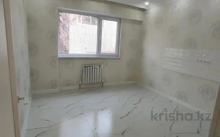 1-комнатная квартира, 43 м², 1/10 этаж, Толе би