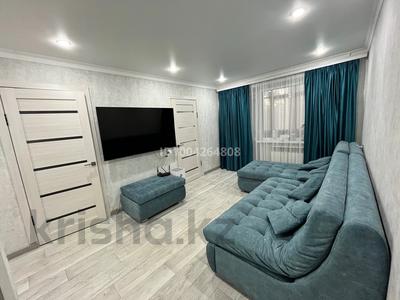 3-комнатная квартира · 46.4 м² · 2/5 этаж, Майкудук, 16й микрорайон за 15 млн ₸ в Караганде, Алихана Бокейханова р-н