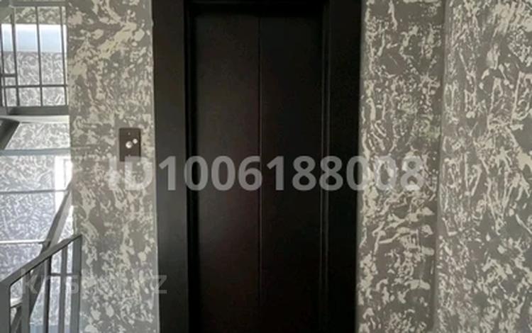 2-бөлмелі пәтер · 68 м² · 9/9 қабат, 3А 4 — 3А микрорайон Южный, бағасы: 100 000 ₸ в Темиртау — фото 2