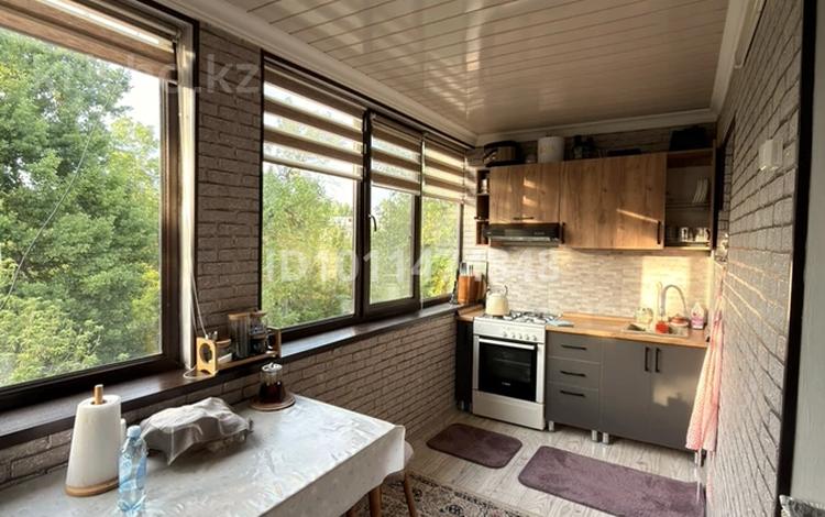 3-бөлмелі пәтер · 70 м² · 4/4 қабат, Б.Момышулы 8Б, бағасы: 36 млн ₸ в Шымкенте, Аль-Фарабийский р-н — фото 2