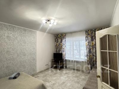 1-бөлмелі пәтер · 40 м² · 1/5 қабат, Самал-2 ш/а. 2, бағасы: 18 000 ₸ в Алматы, Медеуский р-н