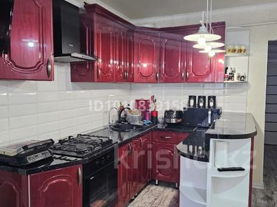 3-комнатная квартира · 69 м² · 2/5 этаж, Манаса 8 за 30 млн 〒 в Астане, Алматы р-н