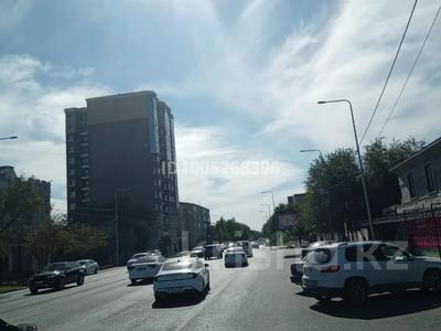 4-комнатная квартира · 61 м² · 4/5 этаж, Азаттык 99А за ~ 22 млн 〒 в Атырау