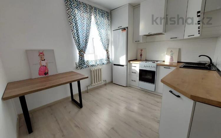 3-бөлмелі пәтер · 75 м² · 2/5 қабат, Айтмурат Шаменов 1Г, бағасы: 20 000 ₸ в  — фото 2
