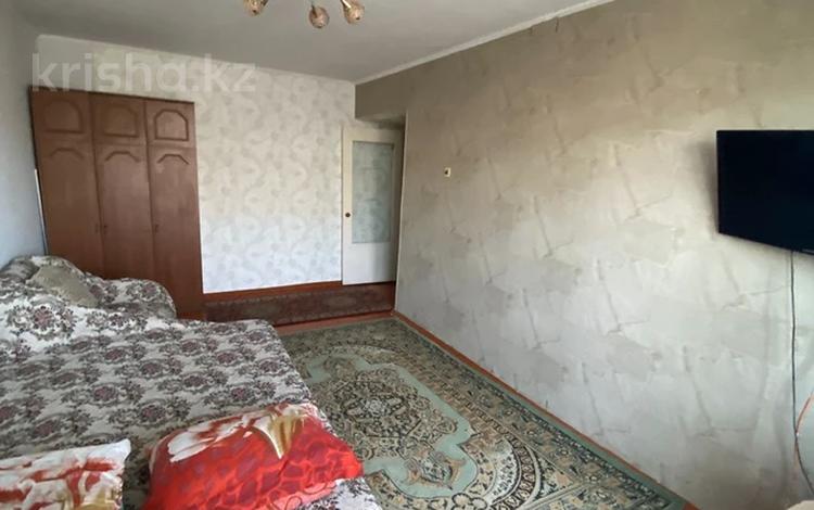 1-комнатная квартира, 35 м², 4/5 этаж помесячно, Казахстанская 106 за 100 000 〒 в Талдыкоргане — фото 2