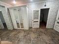 2-бөлмелі пәтер · 90 м² · 2/5 қабат, Жургенова 58, бағасы: 200 000 ₸ в Актобе, мкр. Курмыш
