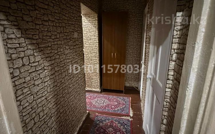 2-комнатная квартира · 43 м² · 3/5 этаж, Стахановская (Ушкемпиров) 56 — Находится район ДКМ за 130 000 ₸ в Усть-Каменогорске, Ульбинский — фото 10