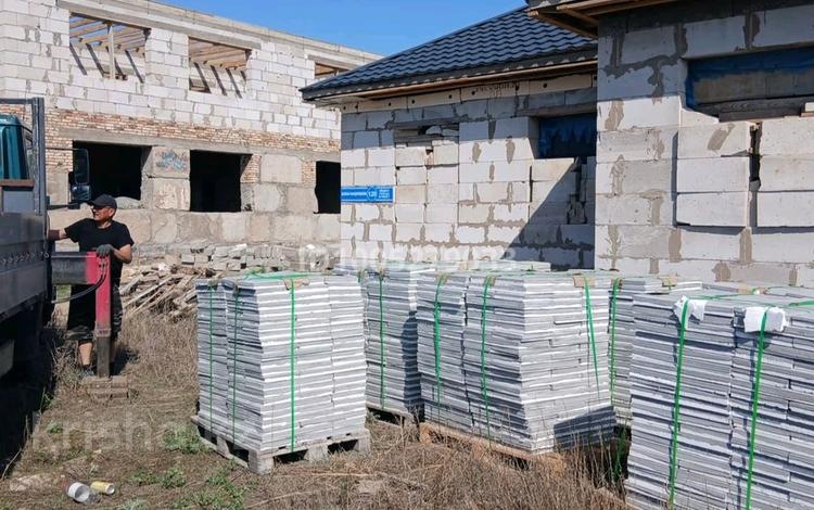 Отдельный дом · 5 комнат · 120 м² · 9 сот., мкр Кунгей 129 — 9-ый авторазбордан поворот 1 остановкадан солга за 16.5 млн 〒 в Караганде, Казыбек би р-н — фото 2