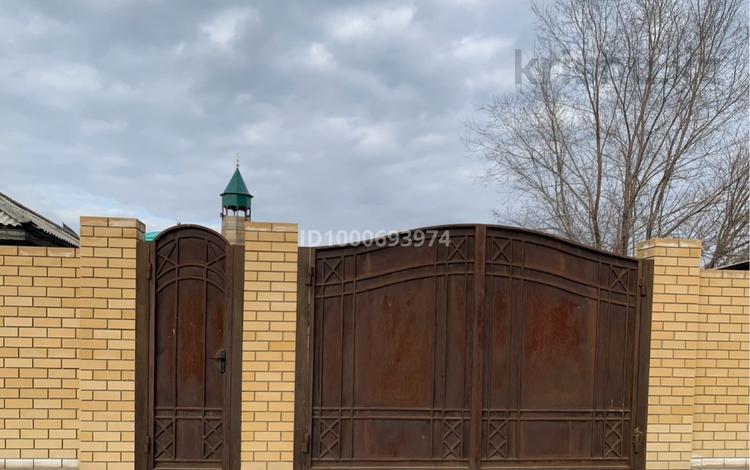 Жеке үй · 4 бөлме · 100 м² · 6 жүзд., Самал 41, бағасы: 40 млн ₸ в Семее — фото 2