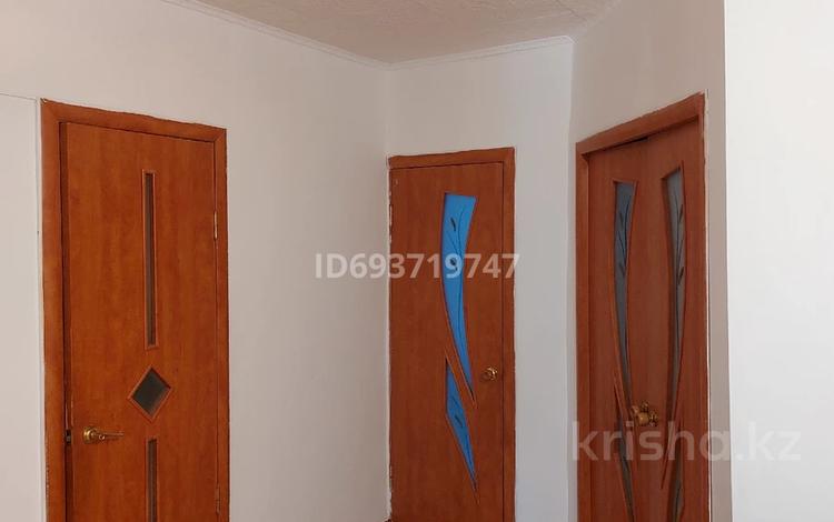 3-бөлмелі пәтер · 70 м² · 2/6 қабат, Абулхайыр-Хана 91 — Газиза Жубанова, бағасы: 18.1 млн ₸ в Актобе — фото 2