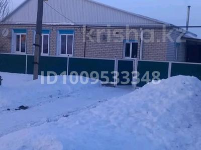 Жеке үй · 4 бөлме · 100 м² · 10 сот., жилой массив Кызылжар, Жилой массив Кенес Нокина Есенберлина 14, бағасы: 15.5 млн ₸ в Актобе