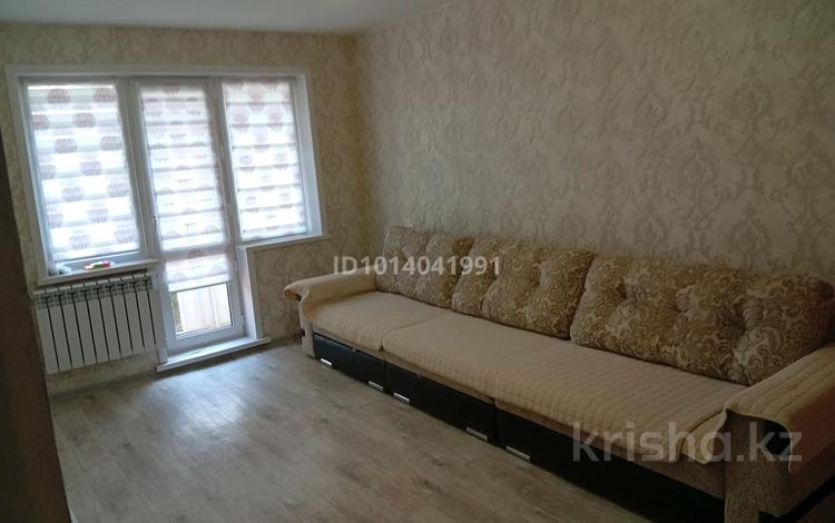 1-комнатная квартира · 38 м² · 4/5 этаж, Майкудук, Майкудук, 13й микрорайон 4 за 120 000 ₸ в Караганде, Алихана Бокейханова р-н — фото 2