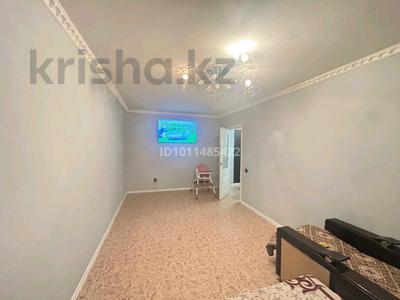 2-комнатная квартира · 52 м² · 5/9 этаж, мкр 4, Самал 98/1 — Садик и Алтындар и школа за 19 млн 〒 в Уральске