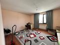 Отдельный дом • 8 комнат • 235 м² • 6 сот., Жамбула 100 а — Абая за 37 млн 〒 в Комсомоле — фото 9