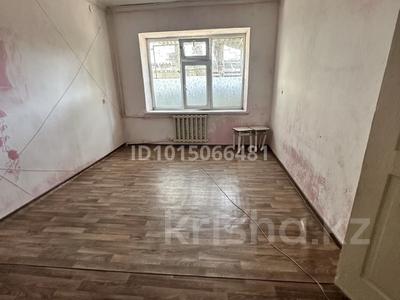 1-бөлмелі пәтер · 36 м² · 1/4 қабат, Қаратау ш/а. 39 — Торговый центр, бағасы: 6 млн ₸ в Таразе, мкр Каратау