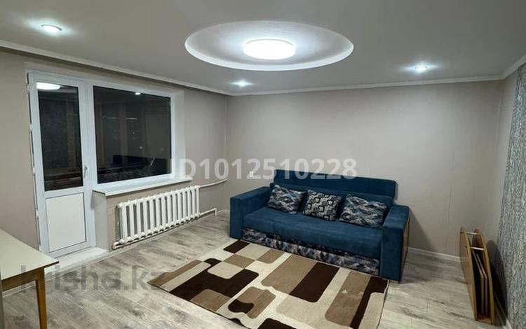 2-комнатная квартира · 54 м² · 9/9 этаж, мкр Юго-Восток, мкр Степной 2 4/1 за 20 млн ₸ в Караганде, Казыбек би р-н — фото 2