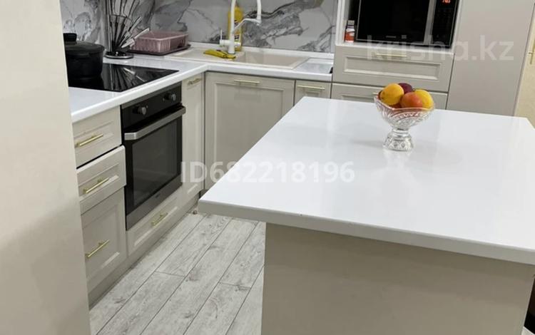 3-бөлмелі пәтер · 79.4 м² · 1/10 қабат, 11-й мкр 7б, бағасы: 27 млн ₸ в Актау — фото 2