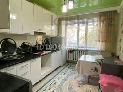 2-комнатная квартира · 45 м² · 2/5 этаж, Физкультурная 10 а за 12 млн 〒 в Семее