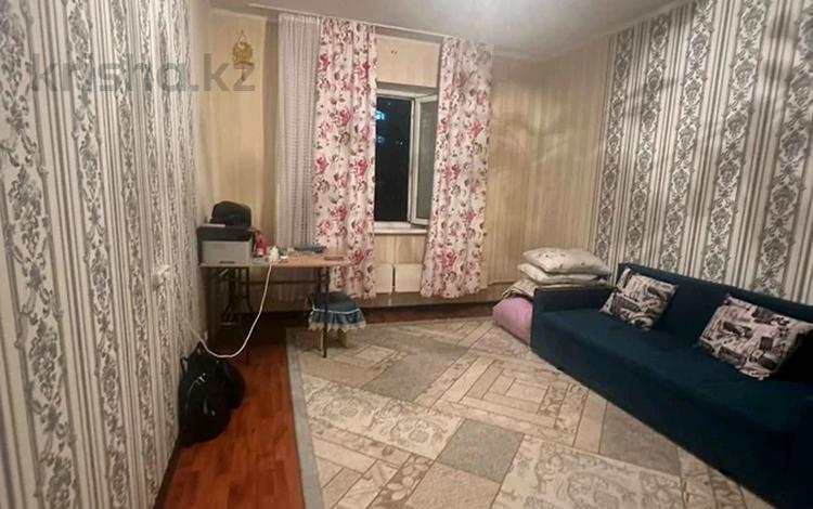 1-комнатная квартира · 40 м² · 5/5 этаж, мкр Аксай-4 8 за 25 млн 〒 в Алматы, Ауэзовский р-н — фото 2