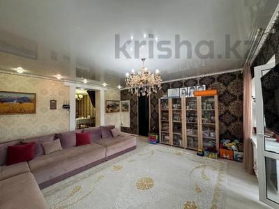 3-комнатная квартира · 90.4 м² · 5/5 этаж, Тауелсиздик 107 за 25.6 млн 〒 в Костанае