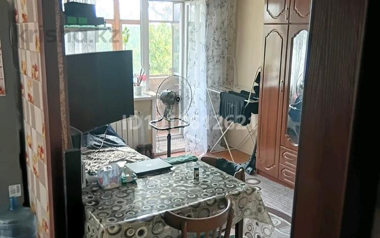 1-бөлмелі пәтер · 33 м² · 5/5 қабат, Нурсултана Назарбаева 59 — Нуркена, бағасы: 14 млн ₸ в Караганде, Казыбек би р-н — фото 2