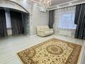 2-комнатная квартира · 70 м² · 2/8 этаж, мкр 4 33 за 200 000 ₸ в Уральске — фото 4