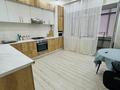 2-комнатная квартира · 70 м² · 2/8 этаж, мкр 4 33 за 200 000 ₸ в Уральске — фото 11