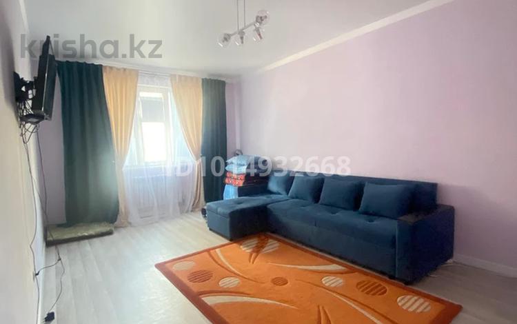 2-комнатная квартира · 57 м² · 3/12 этаж, СТ Монтажник, Кошкарбаева за 250 000 ₸ в  — фото 2