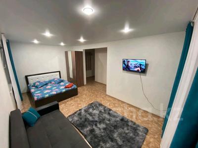 1-комнатная квартира, 40 м², 4/5 этаж посуточно, Торайгырова 89 — Едиге би за 11 000 〒 в Павлодаре