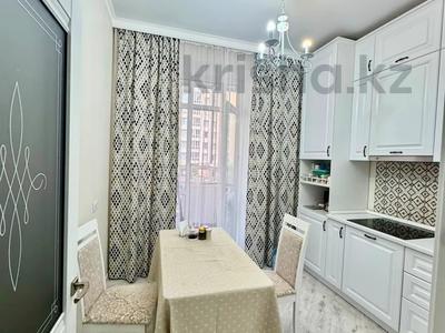 1-бөлмелі пәтер · 37 м² · 2/10 қабат, Айтеке би 14, бағасы: 27.9 млн ₸ в Астане, Нура р-н