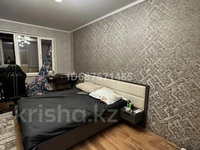 1-комнатная квартира, 42 м², 4/6 этаж, мкр Кокжиек 16 за 26 млн 〒 в Алматы, Жетысуский р-н