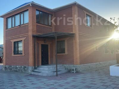 Отдельный дом · 6 комнат · 240 м² · 10 сот., Ул.Курмангалиев за 65 млн 〒 в Атырау
