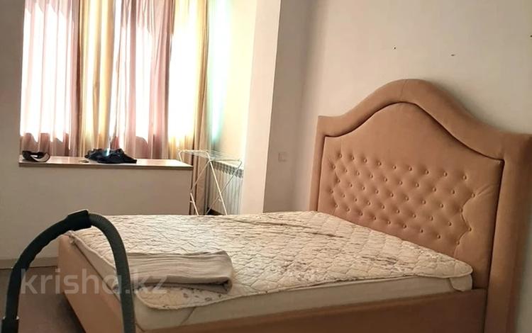 1-комнатная квартира · 50 м² · 9/10 этаж, Кенесары хана 54 за 220 000 ₸ в Алматы, Наурызбайский р-н — фото 5