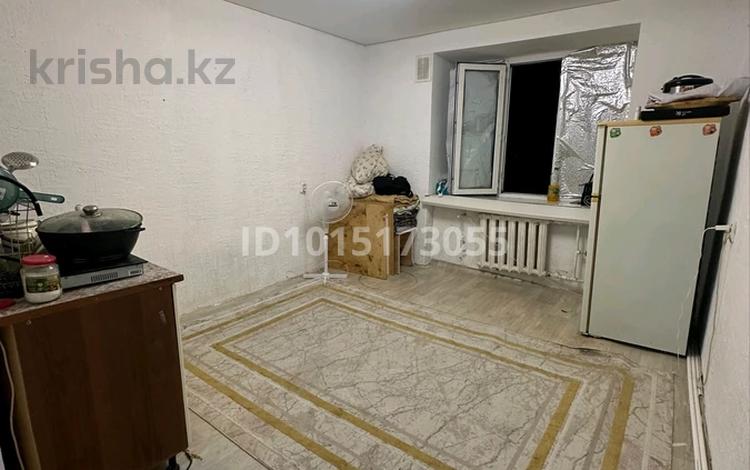 1-бөлмелі пәтер · 18 м² · 2/5 қабат, Шанхай ш/а., курмангали оспанова 6б, бағасы: 4.5 млн ₸ в Актобе, мкр Шанхай — фото 2